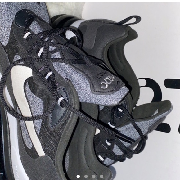 Nike Air Max React Winter Sneakers - Picture 1 of 4